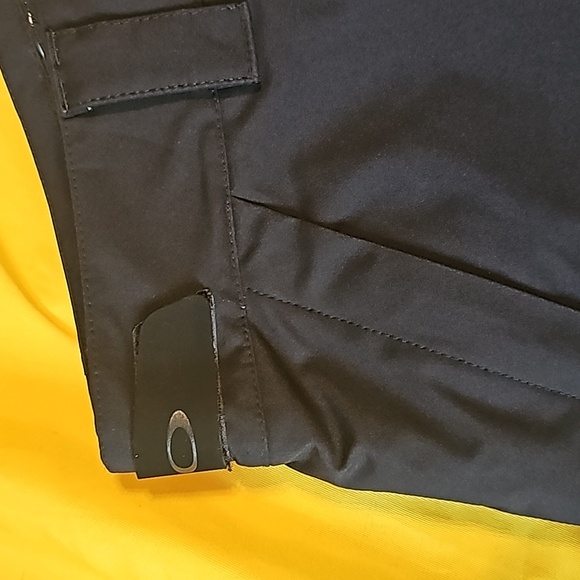 Oakley black ski pants - Picture 2 of 13